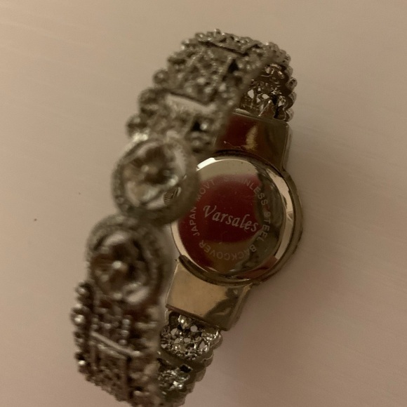 Women’s silver Varsales Cuff watch - Picture 4 of 6